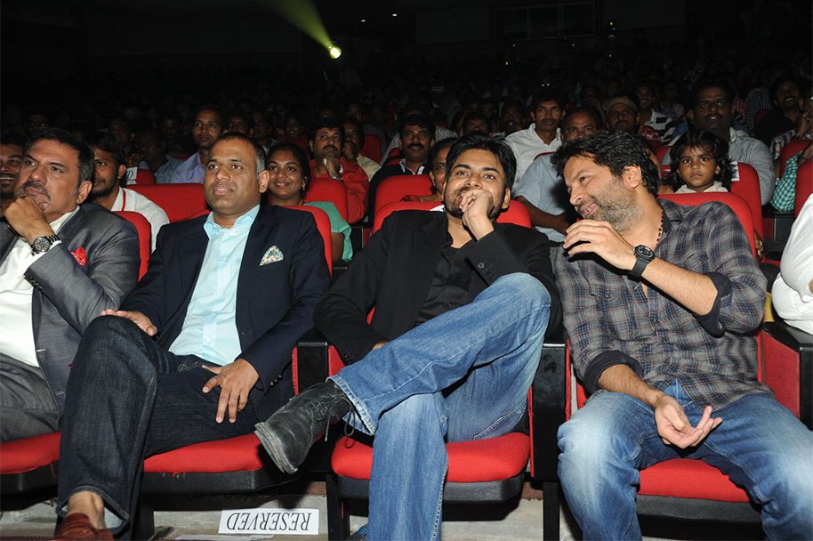 Attarintiki-Daredi-Thank-You-Meeting